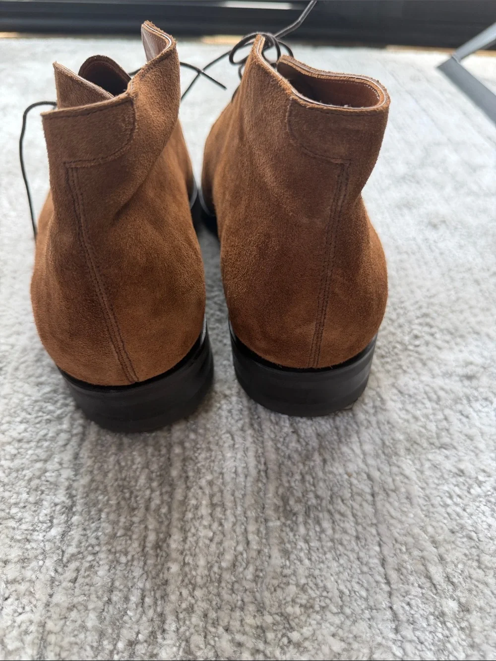 Men's Suede Chukka Boots in Brown - Stylish Lace-Up